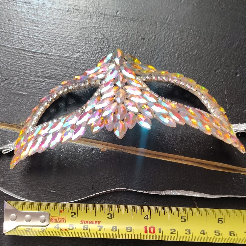 Elegant Crystal Masquerade Mask